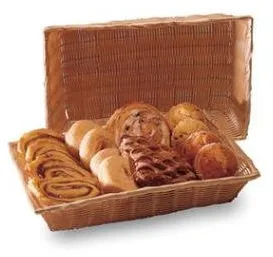 Brødkurv, rektangulær, lysebrun plastflett, 41x28x8 cm